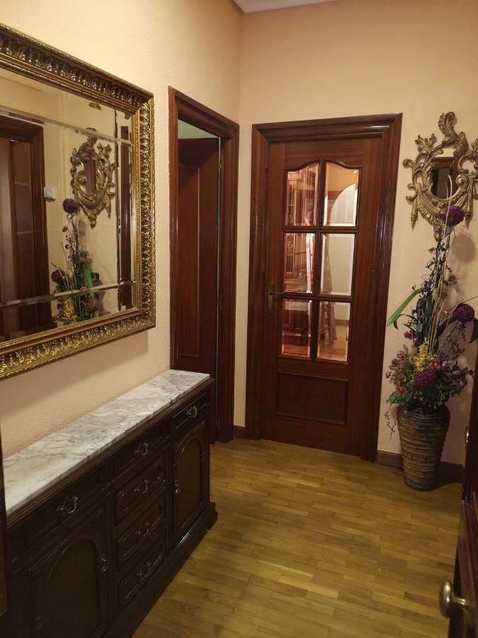 אסקראי Apartamento Gallarza Con Parking מראה חיצוני תמונה